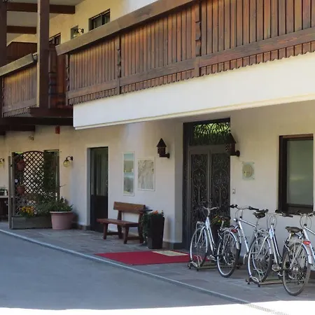 ホテル Salgart 3*